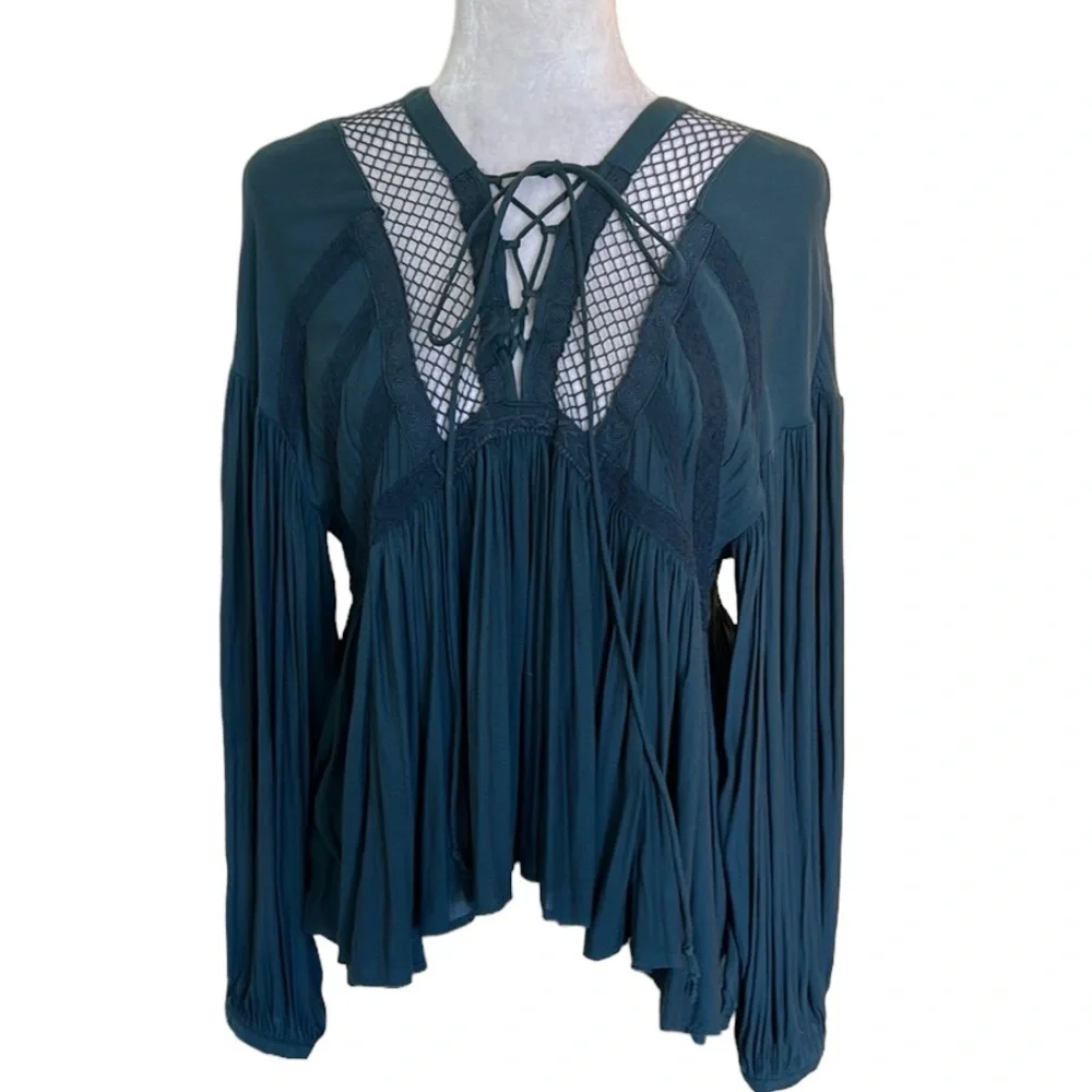 LN Free People Don’t Let It Go Teal Green Pleated Lace Up Crinkle Peasant Top XS